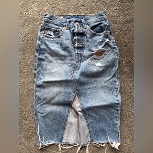Levi’s denim skirt